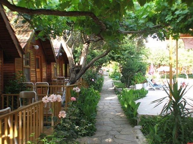 Otel Bykara 2*